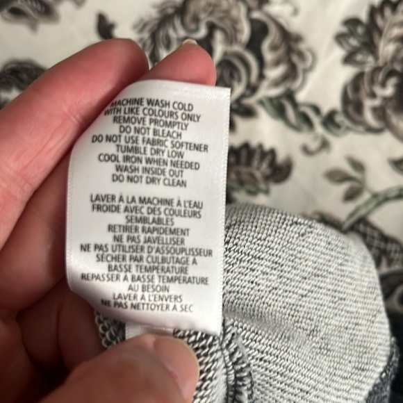 Calvin Klein Women’s Dark Grey Crewneck Sweater- Small - Picture 7 of 8